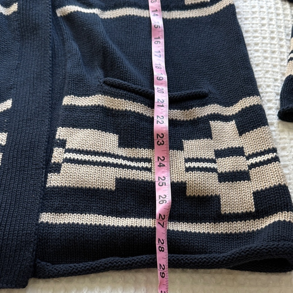 Pendleton Navy and Cream Cardigan - Picture 4 of 10